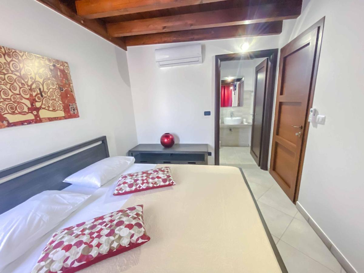 Aparthotel Cortellenica 토레 산 지오반니 우겐토 외부 사진